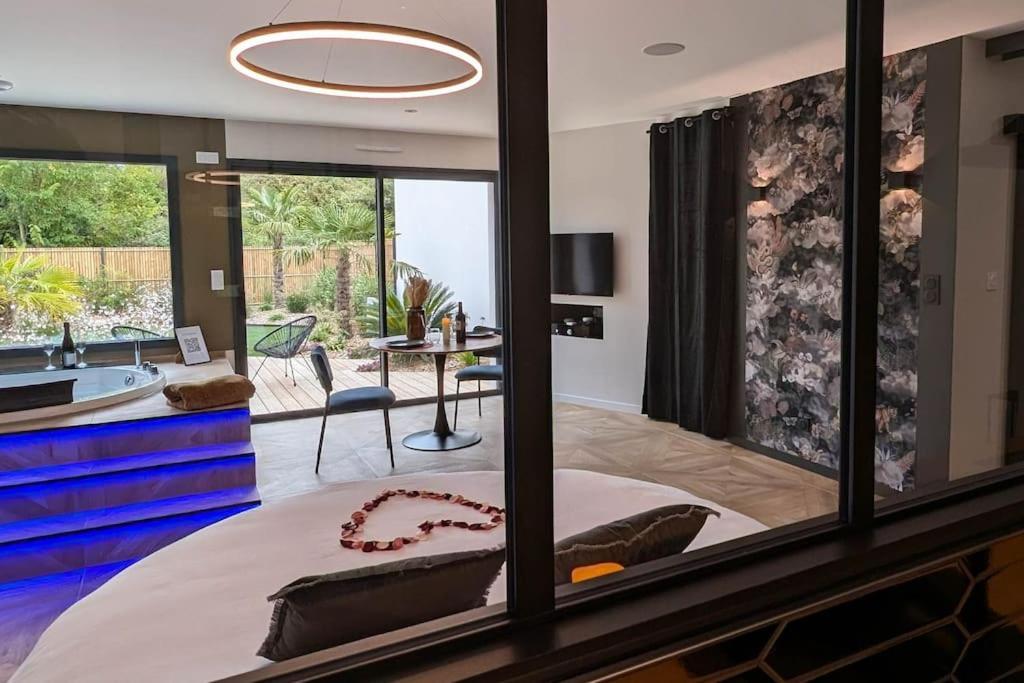 Les Suites Du Payre - Suite Passion Talmont-Saint-Hilaire エクステリア 写真