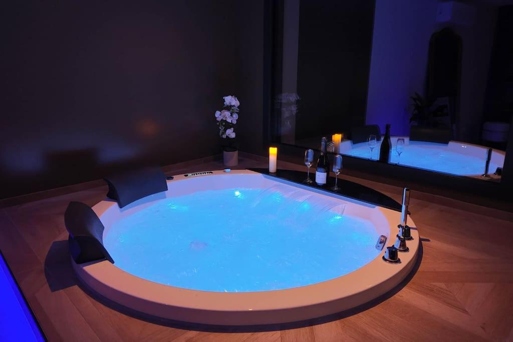 Les Suites Du Payre - Suite Passion Talmont-Saint-Hilaire エクステリア 写真