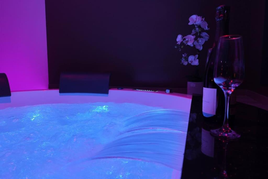 Les Suites Du Payre - Suite Passion Talmont-Saint-Hilaire エクステリア 写真